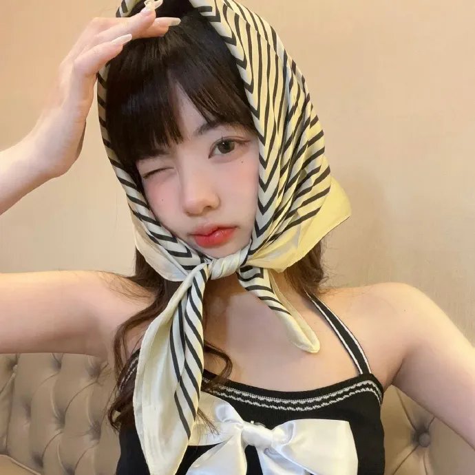 罗西与莫妮卡之骊靬情